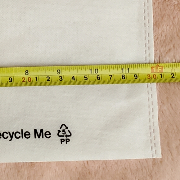 Lot 5 The realreal dustbags white draw strings travel organizer pouch - Picture 5 of 5